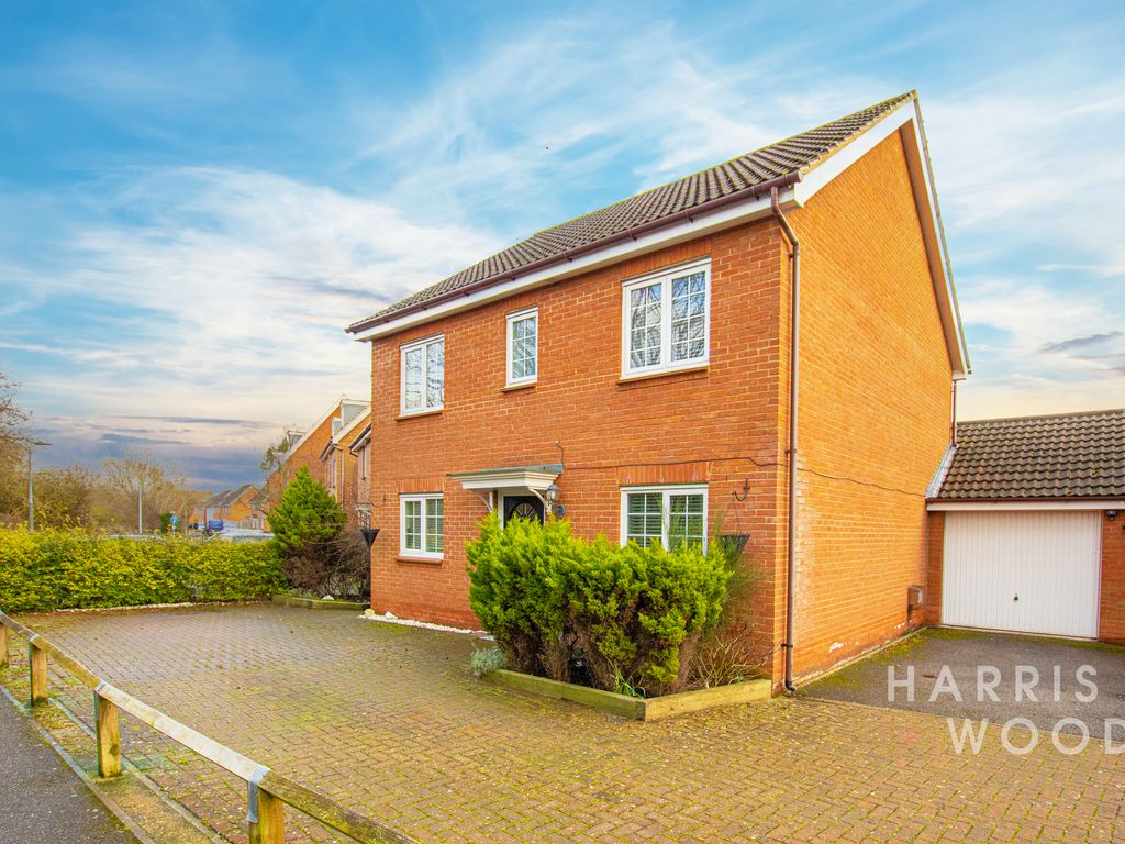 4 bed detached house to rent in Samian Close, Heybridge, Maldon CM9, £