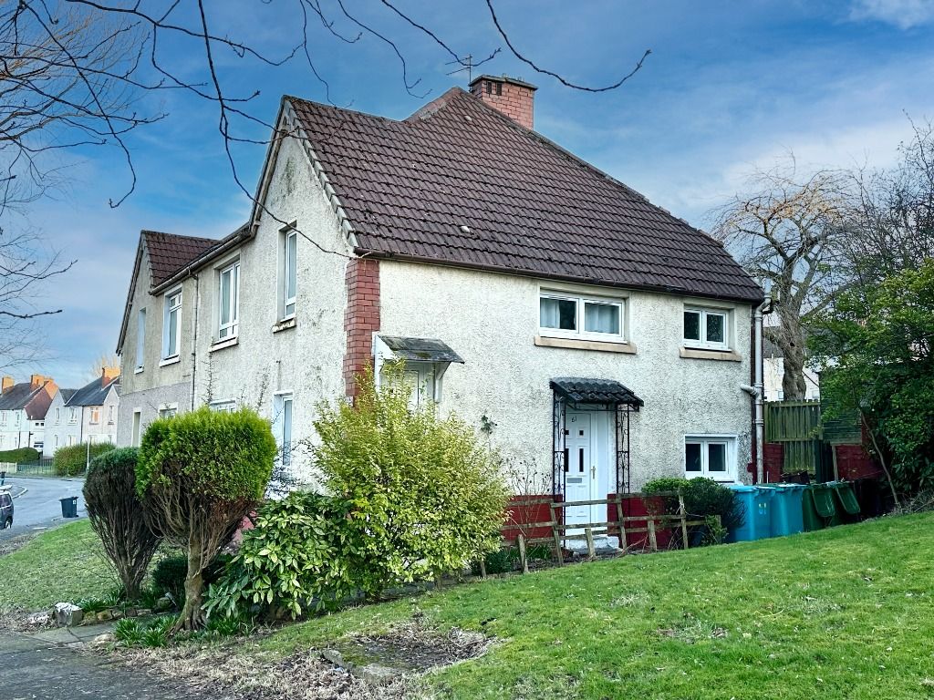 2 bed flat to rent in School Street, Coatbridge, North Lanarkshire ML5