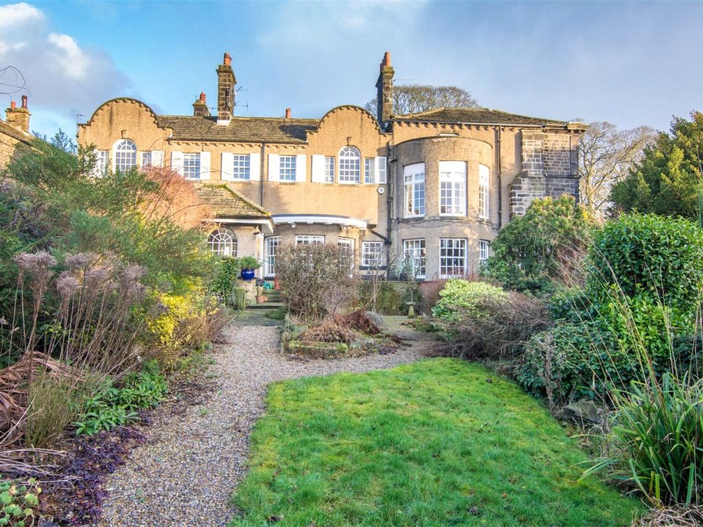 2 bed flat to rent in Apperley Lane, Rawdon, Leeds, West Yorkshire LS19