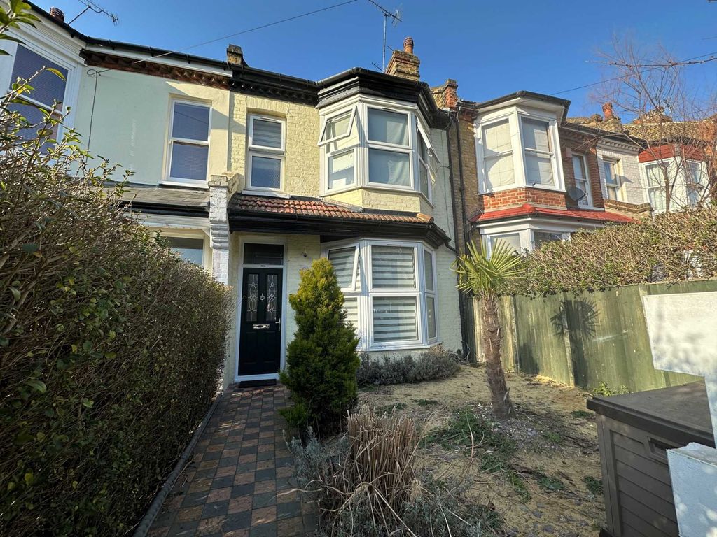4 bed property for sale in Nadine Street, Charlton, London SE7 Zoopla