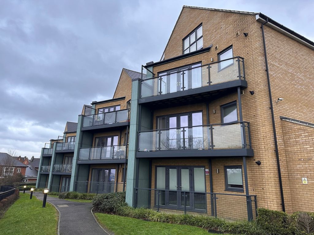 2 bed flat to rent in The Avenue, Greenhithe DA9 Zoopla