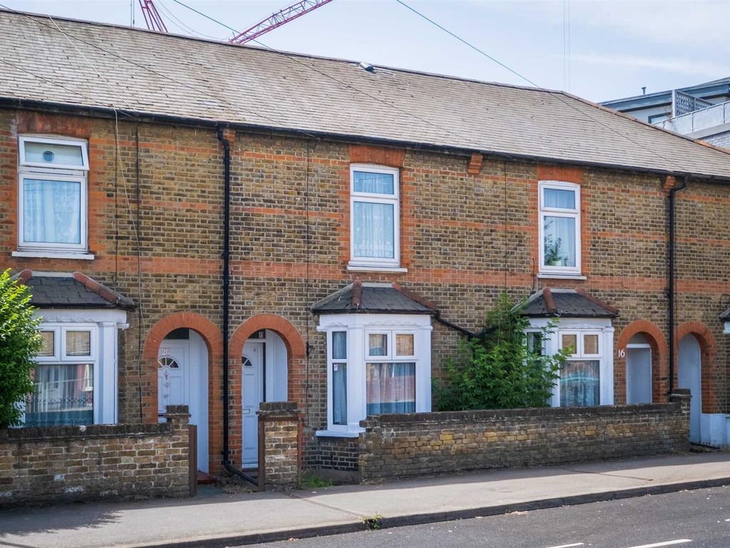 2 bed cottage to rent in Horton Road, West Drayton UB7, £1,650 pcm Zoopla