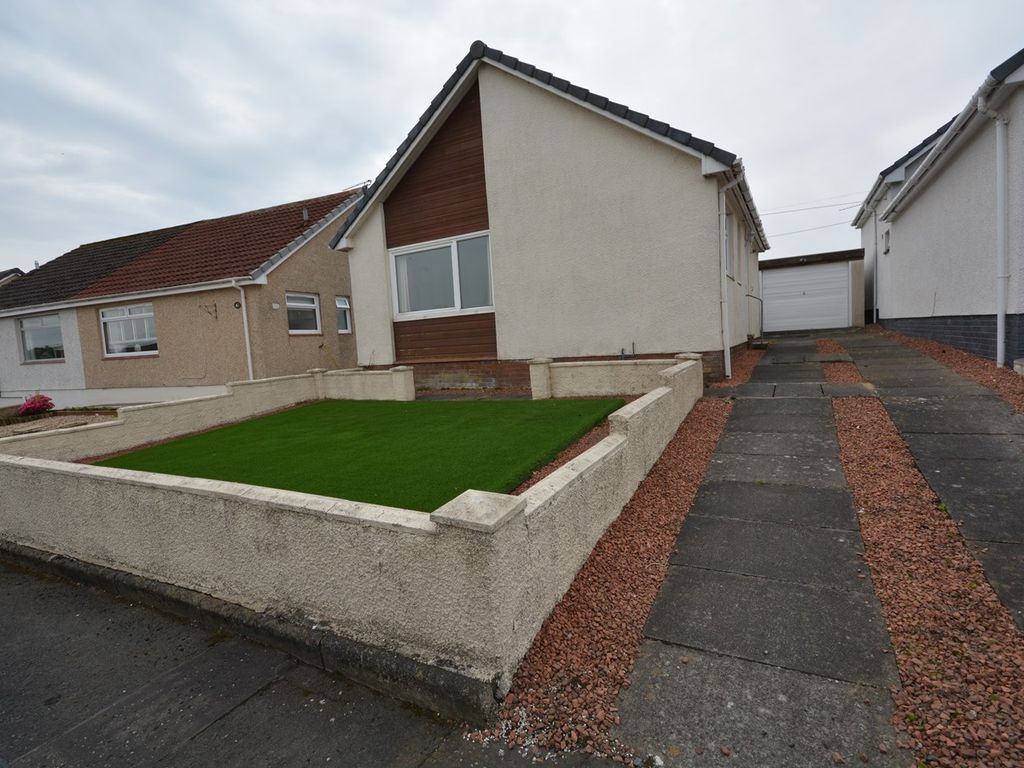 2 bed property for sale in Springhill Avenue, Crosshouse, Kilmarnock