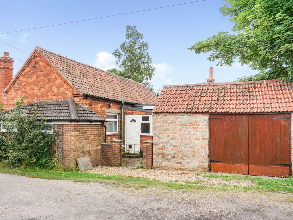 3 bed detached bungalow for sale in Street, North Somercotes LN11 Zoopla