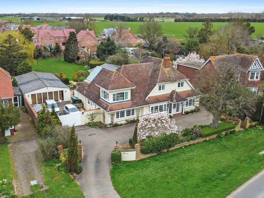 5 bed detached house for sale in Weeley Road, Great Bentley, Colchester