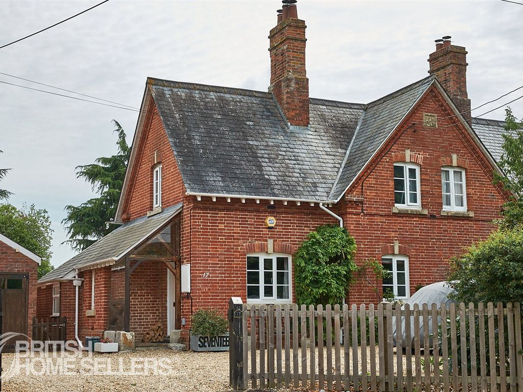 2 bed semidetached house for sale in Bratton Road, West Ashton