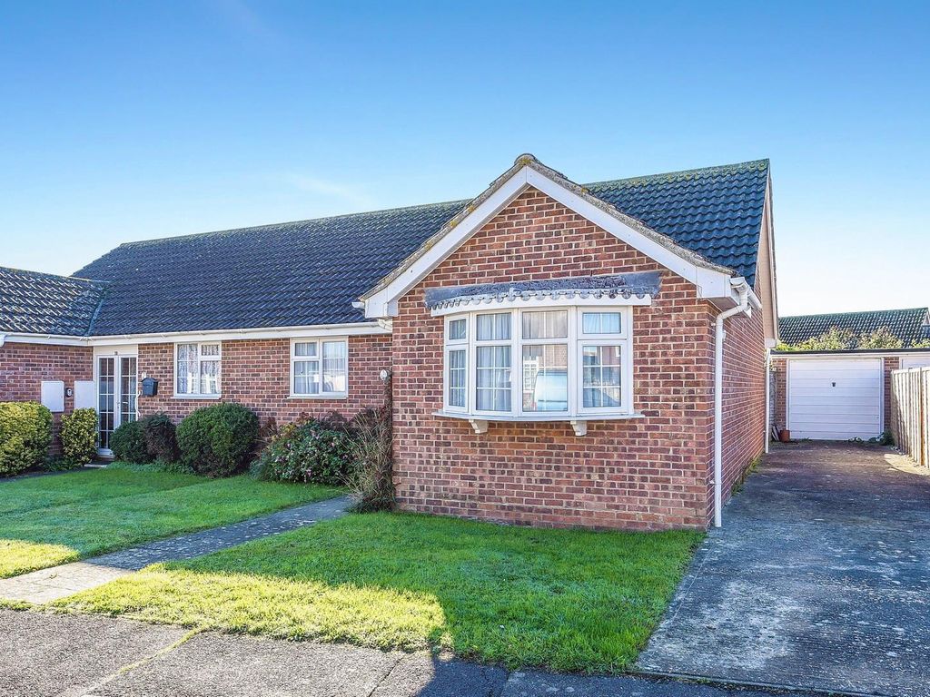 2 bed bungalow for sale in Cambridge Avenue, West Wittering, Chichester