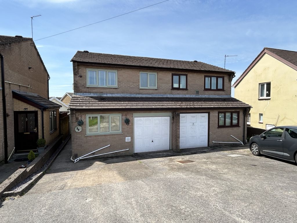 3 bed semidetached house to rent in Pontardulais Road, Swansea SA5, £