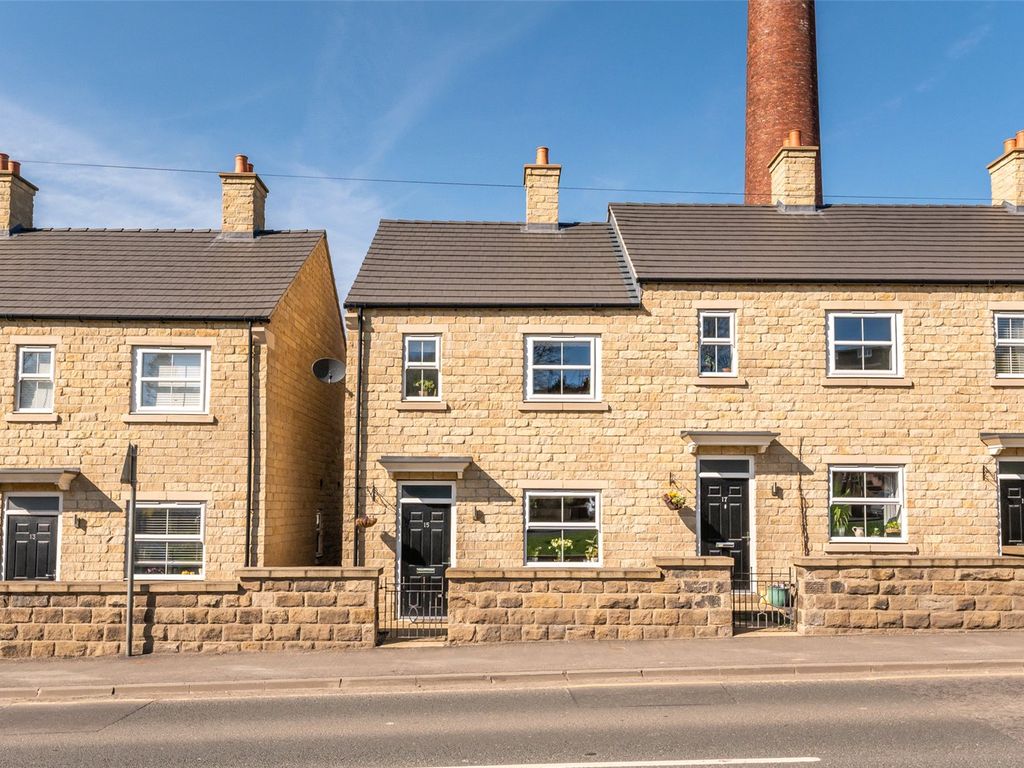 2 bed end terrace house for sale in Green Lane, Yeadon, Leeds, West