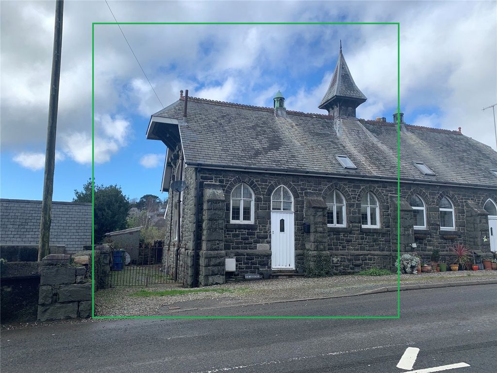 3 bed semidetached house for sale in Penrhyndeudraeth, Gwynedd LL48, £