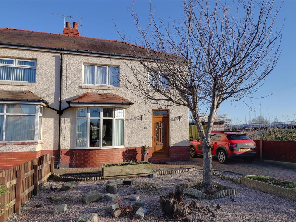 3 bed semidetached house for sale in Broughton Road, Crewe CW1, £