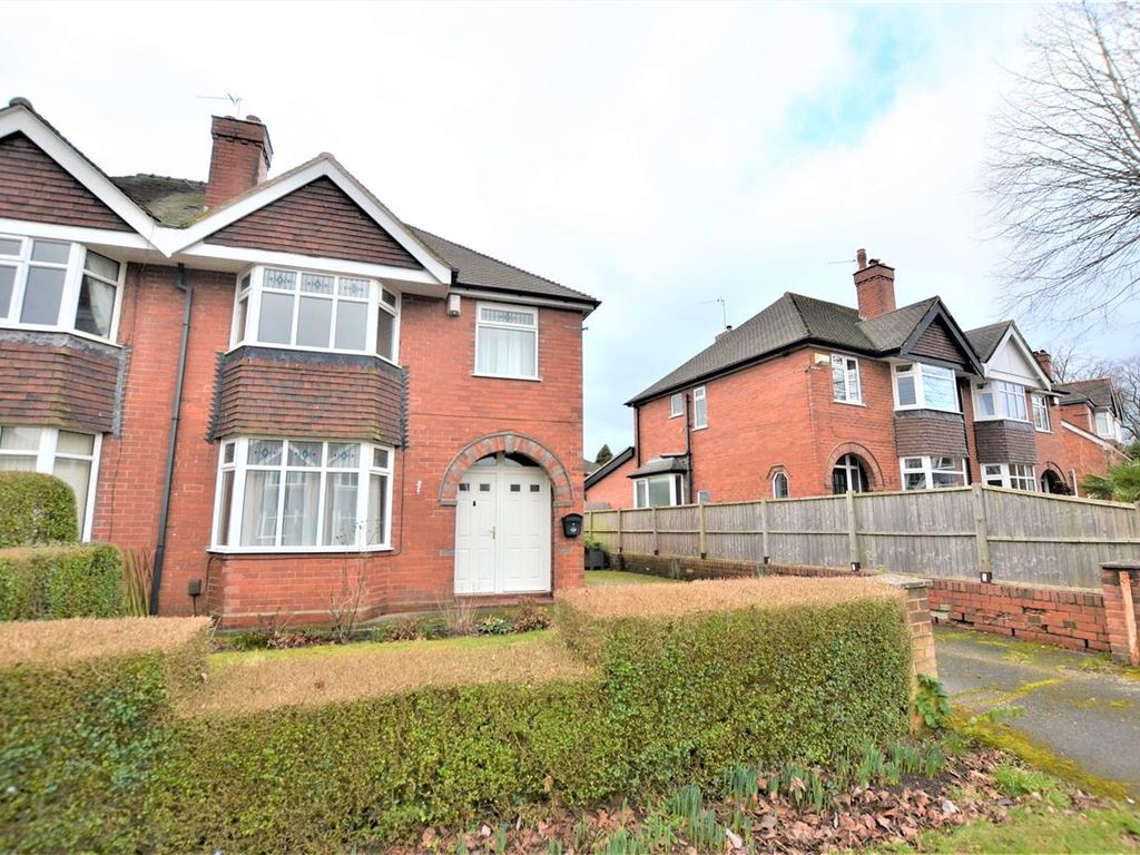 3 bed semidetached house for sale in Eleanor Crescent, Westlands