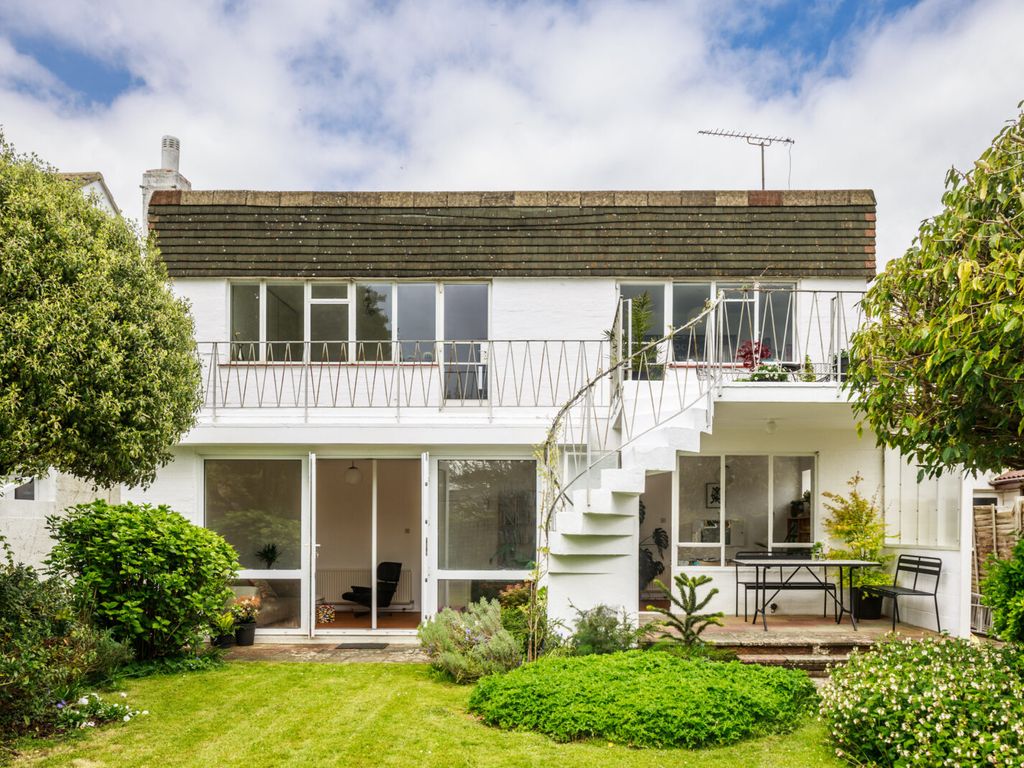3 bed detached house for sale in Willowhayne Avenue, AngmeringOnSea