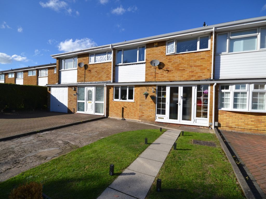 3 bed terraced house for sale in Leighton Court, Dunstable LU6 Zoopla