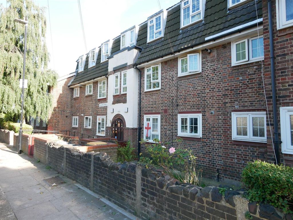 2 bed property to rent in Holborn Road, London E13, £1,500 pcm Zoopla