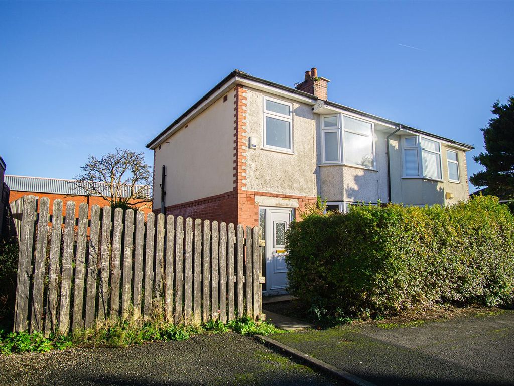 3 bed semidetached house to rent in Inkerman Street, AshtonOnRibble