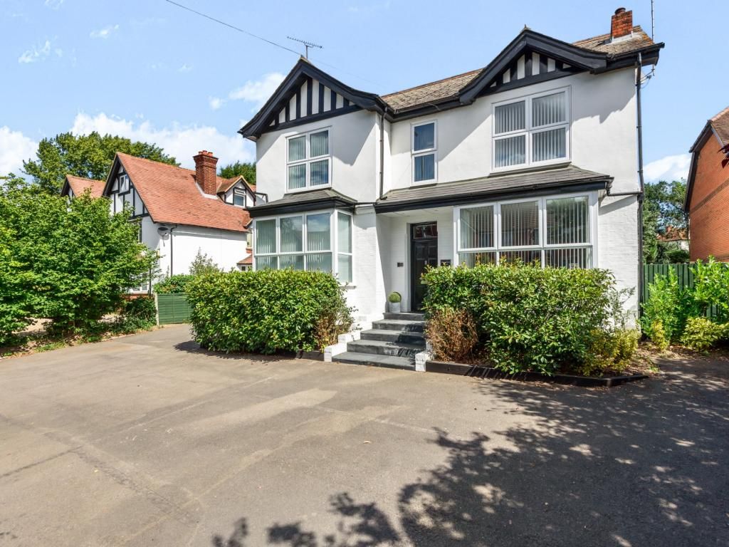 5 bed detached house for sale in Wellington Road, Wokingham RG40 Zoopla