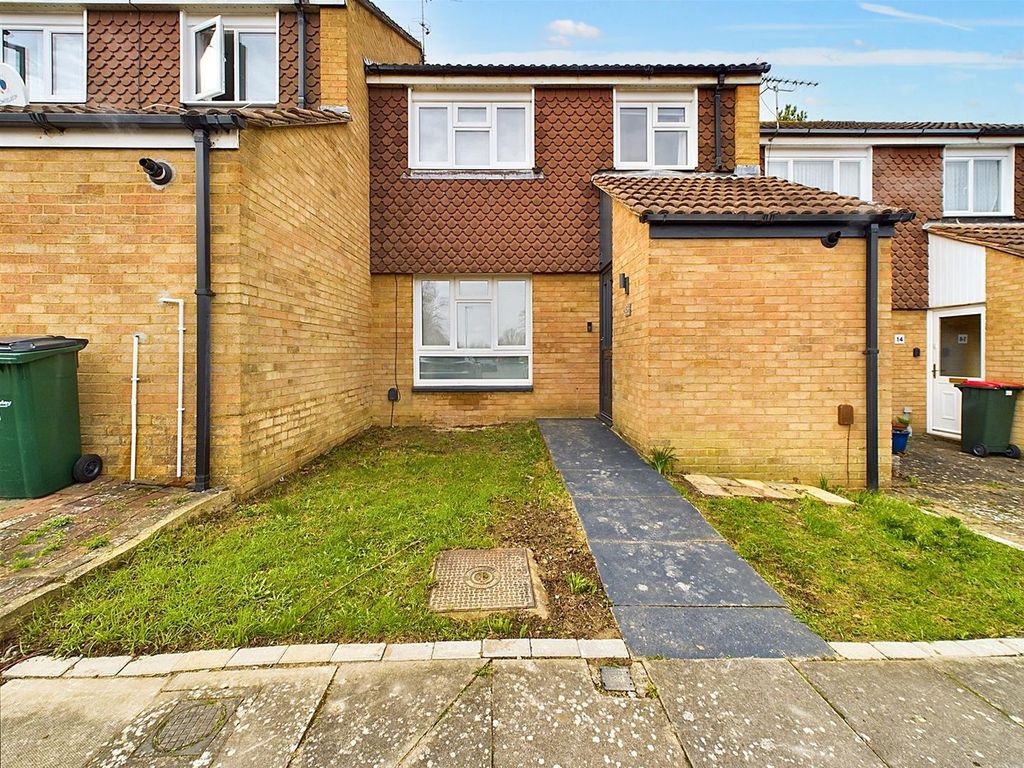 3 bed terraced house for sale in Grier Close, Ifield, Crawley RH11, £