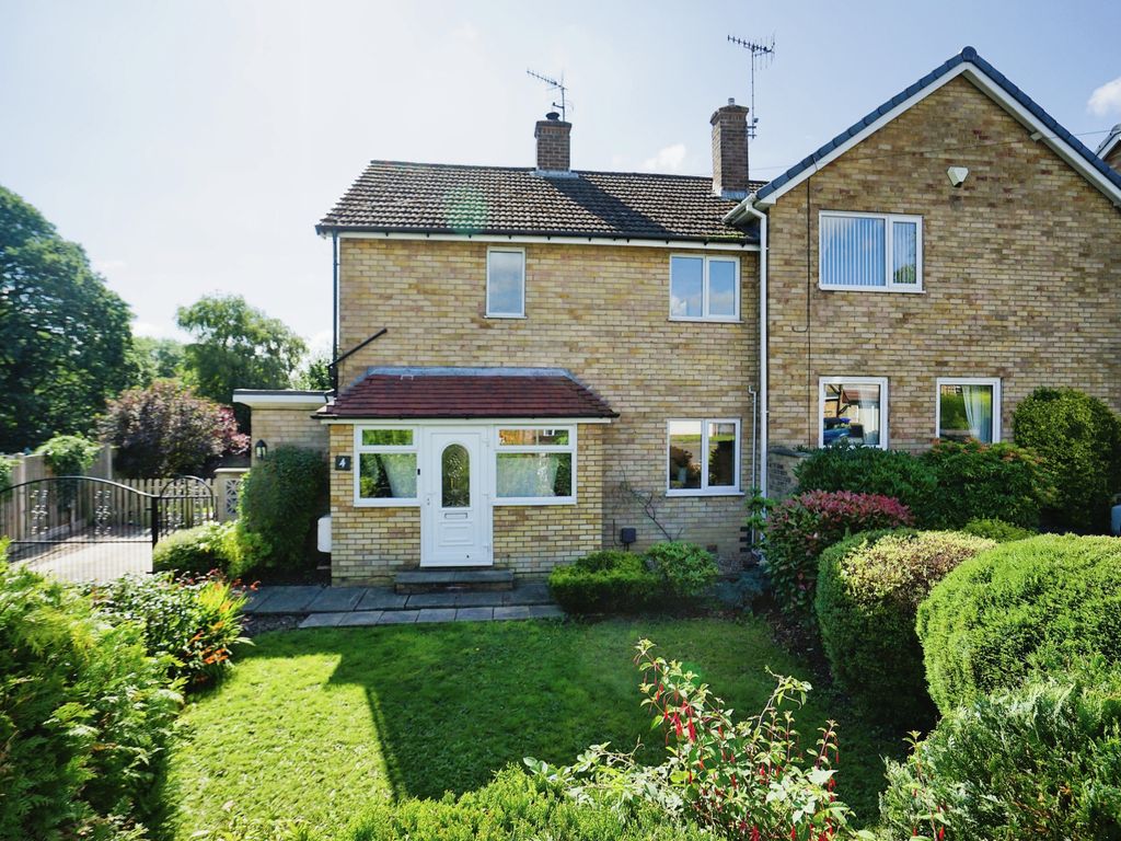 2 bed semidetached house for sale in Berwyn Close, Chesterfield