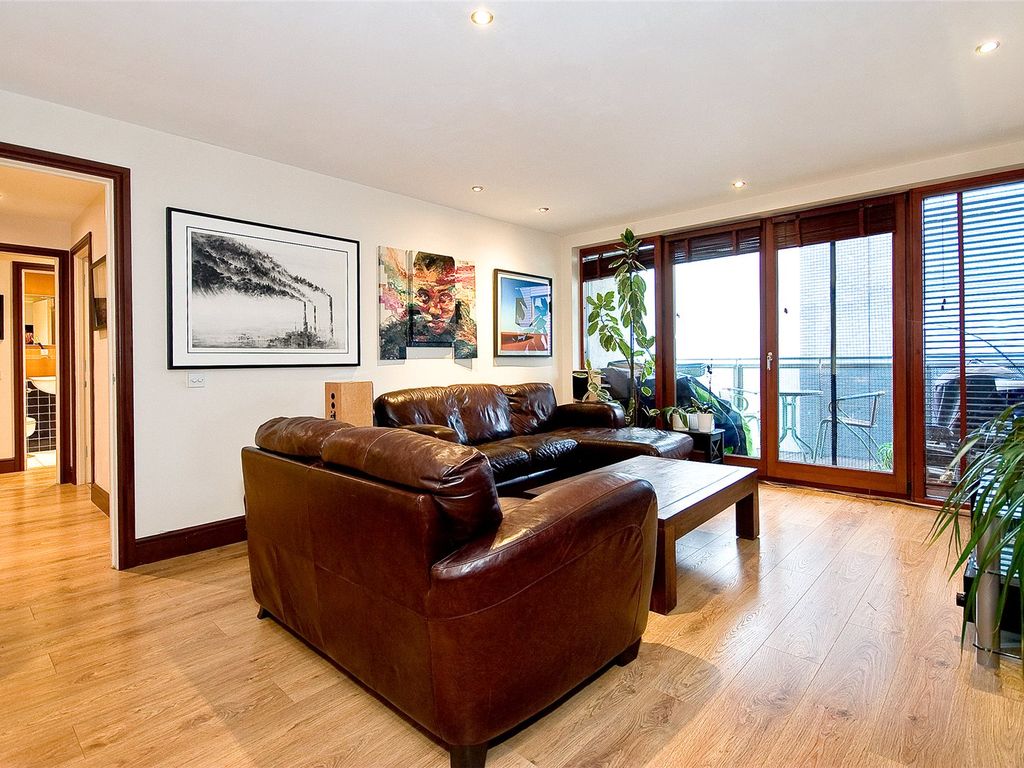 Assam Street, London E1  