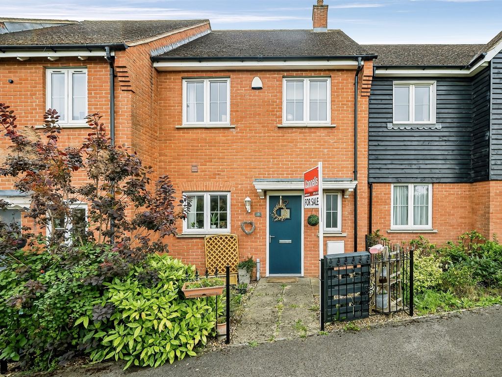 3 bed terraced house for sale in Leys Close, Aylesbury HP19, £345,000