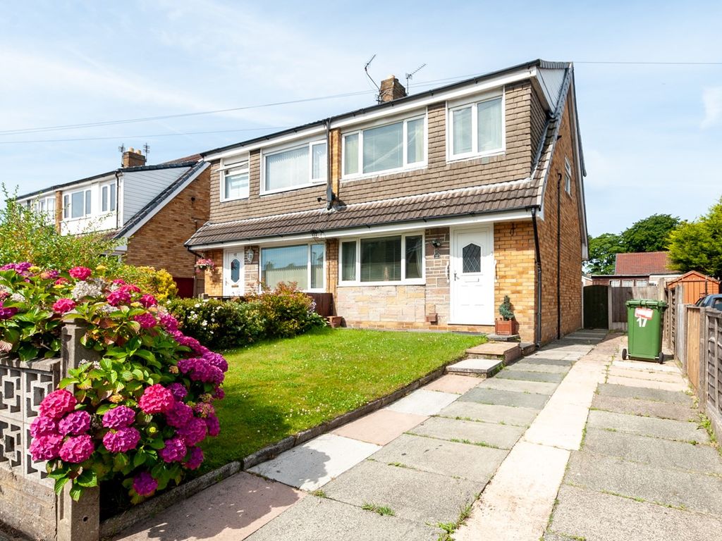 3 bed semidetached house for sale in Strathmore Grove, St Helens WA9