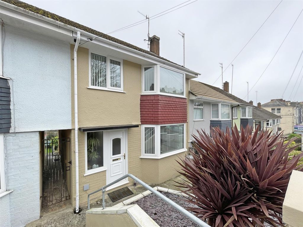 3 bed terraced house for sale in Ashford Crescent, Mananmead, Plymouth