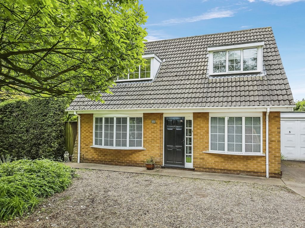 3 bed detached bungalow for sale in Watnall Road, Hucknall, Nottingham