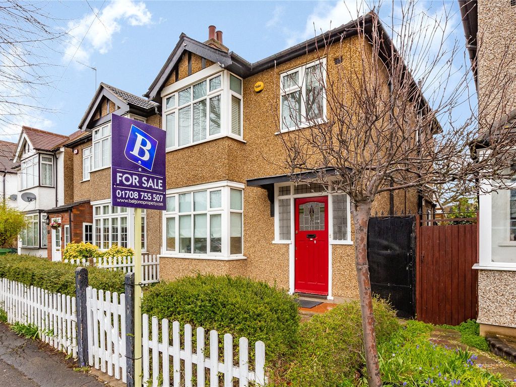 3 bed semidetached house for sale in Lytton Road, Gidea Park RM2 Zoopla