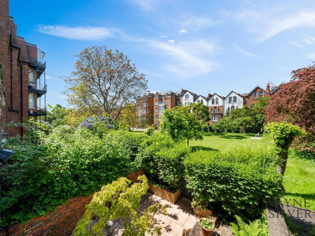3 bed flat for sale in Greencroft Gardens, South Hampstead, London NW6