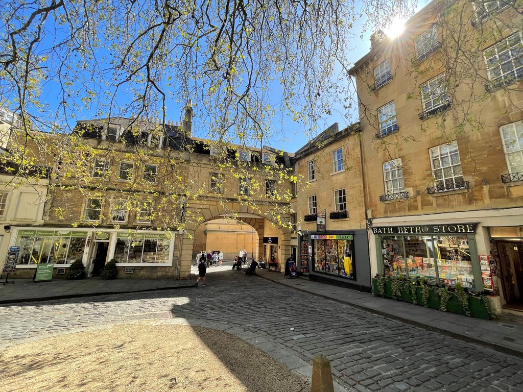 1 bed flat to rent in Terrace, Green, Weston, Bath