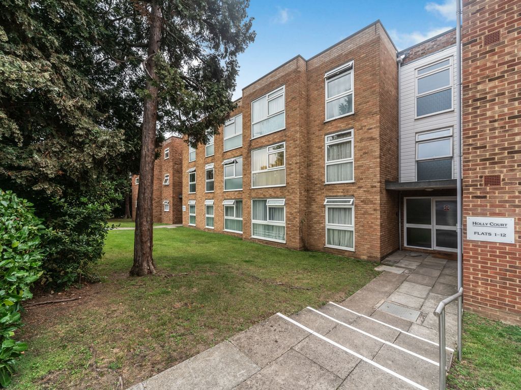 1 bed flat for sale in Worcester Road, Sutton SM2, £245,000 Zoopla