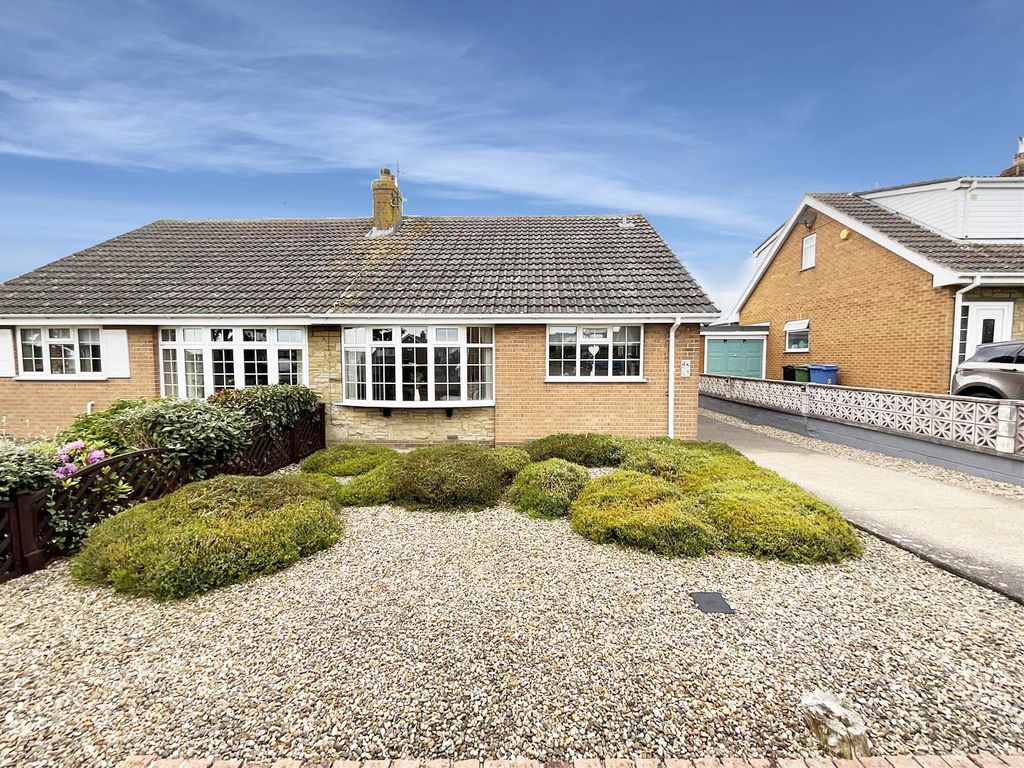 2 bed semidetached bungalow for sale in Harford Road, Cayton