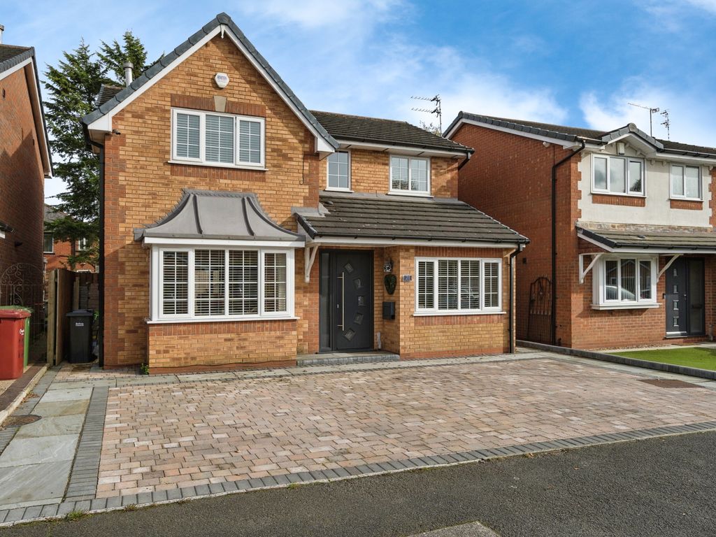 4 bed detached house for sale in Clough Fold, Manchester M26, £415,000 Zoopla