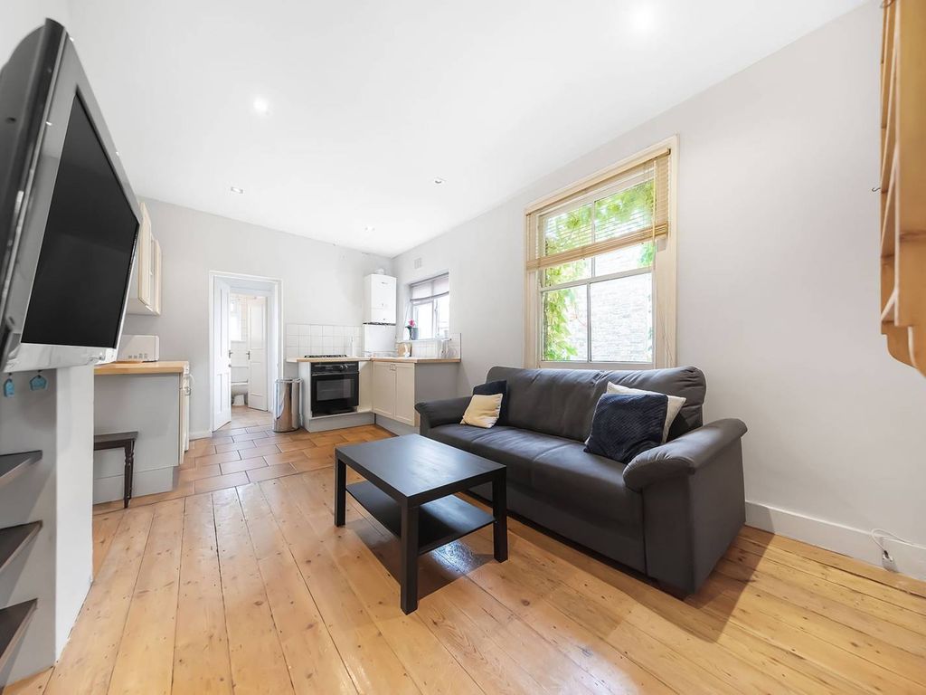 2 bed flat to rent in Lochaline Strreet, Barons Court, London W6 Zoopla