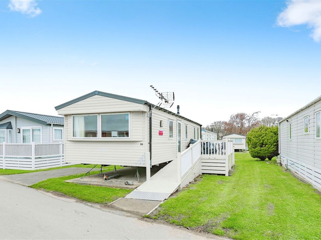 2 bed mobile/park home for sale in Solent Breezes, Warsash SO31, £