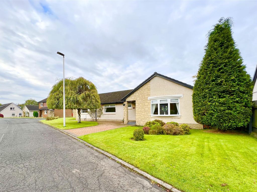 4 bed detached bungalow for sale in Eden Park, Bothwell, Glasgow G71, £