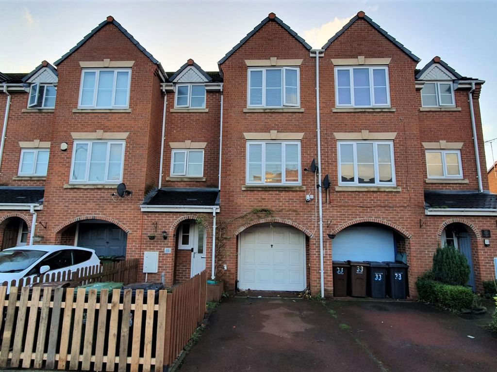 3 bed town house for sale in Heathfield Drive, Bootle L20, £50,000 Zoopla