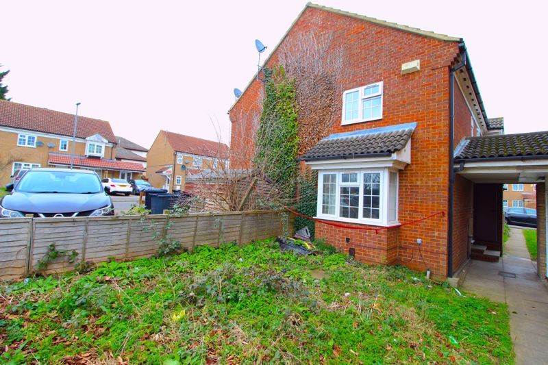 2 bed property for sale in Dorrington Close, Luton LU3 Zoopla