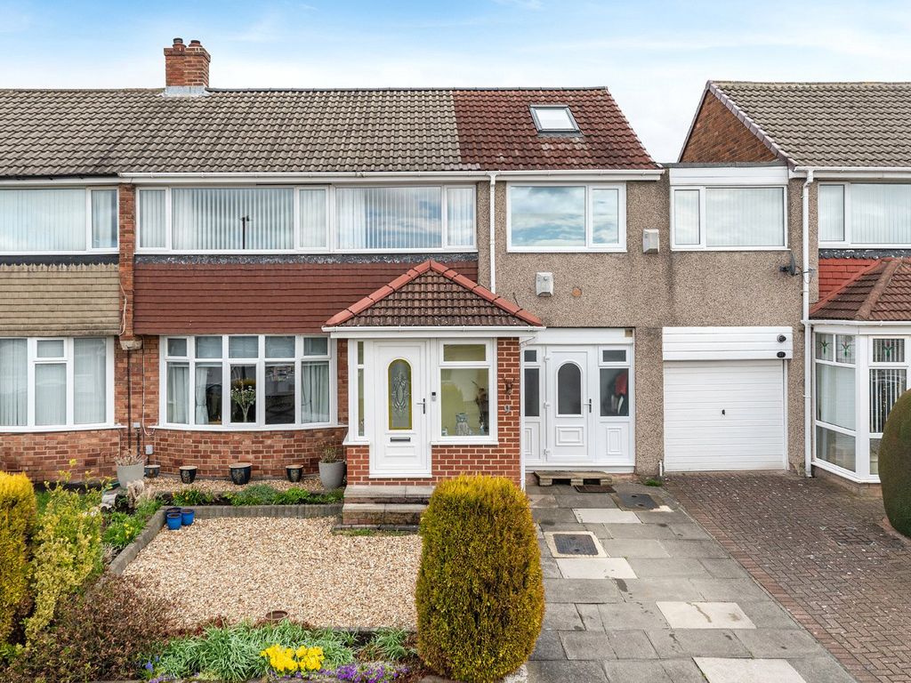 4 bed semidetached house for sale in Ashdale Crescent, Newcastle Upon