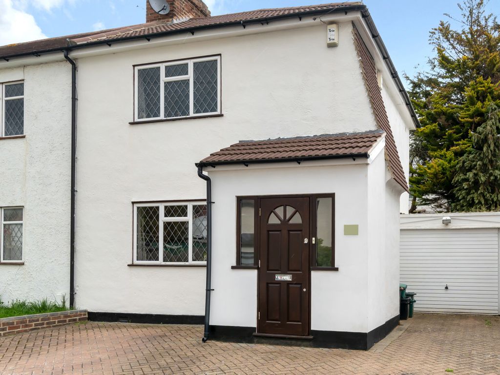 3 bed semidetached house for sale in Walden Avenue, Chislehurst, Kent
