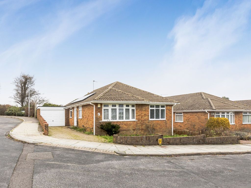 2 bed detached bungalow for sale in Redhill Close, Brighton BN1 Zoopla