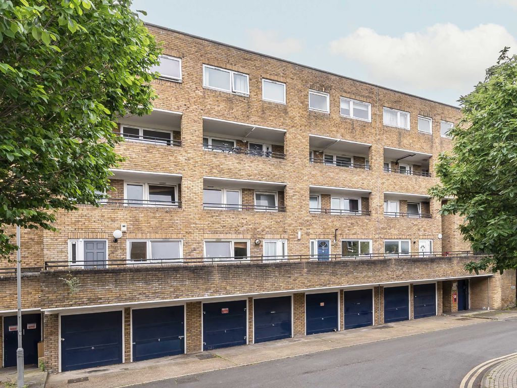 3 bed property for sale in East Hill, London SW18, £475,000 Zoopla