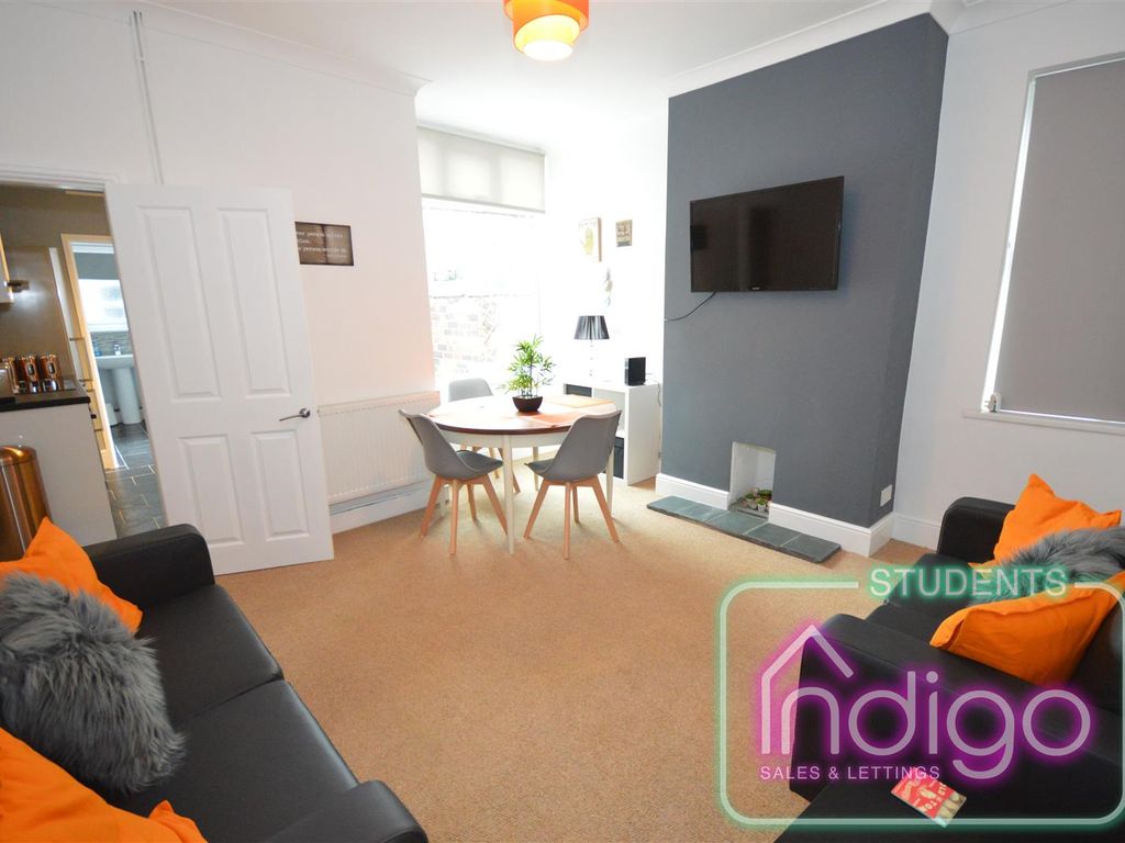 3 bed property to rent in Ashfields New Road, NewcastleUnderLyme ST5