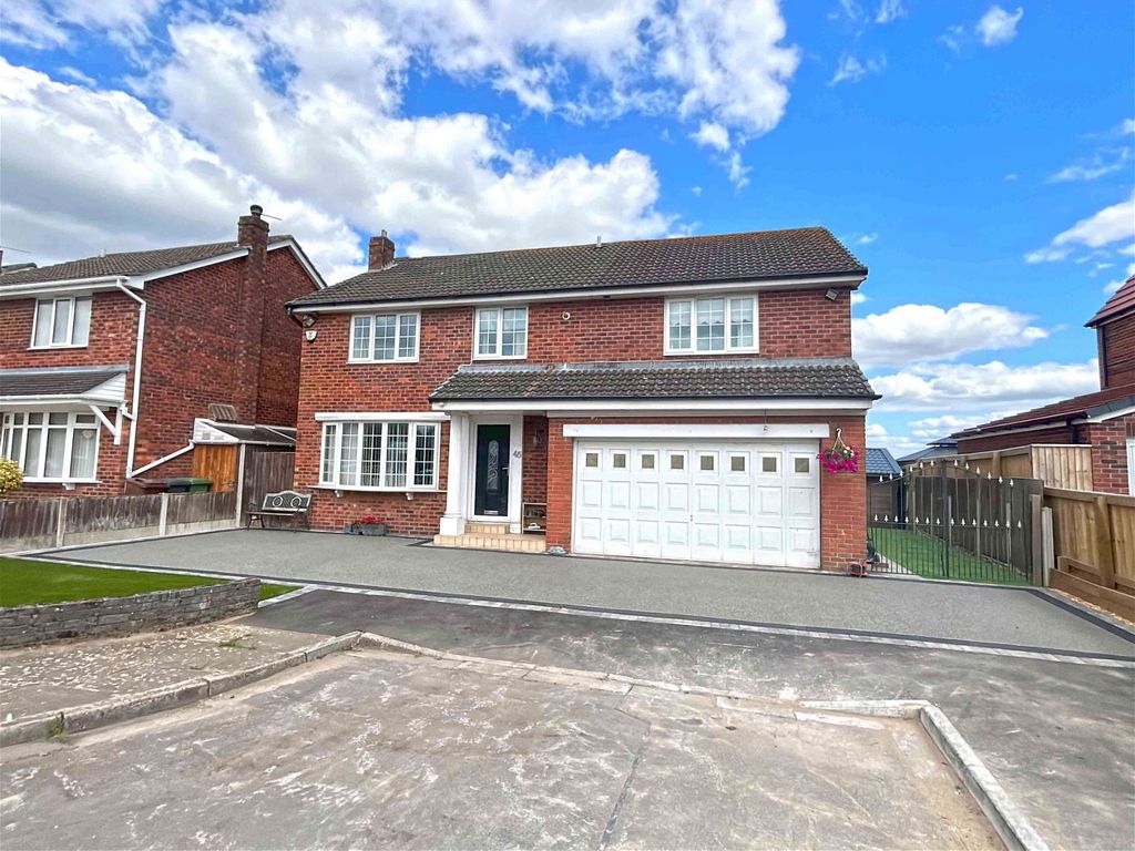 5 bed detached house for sale in Fell View, Southport PR9 Zoopla