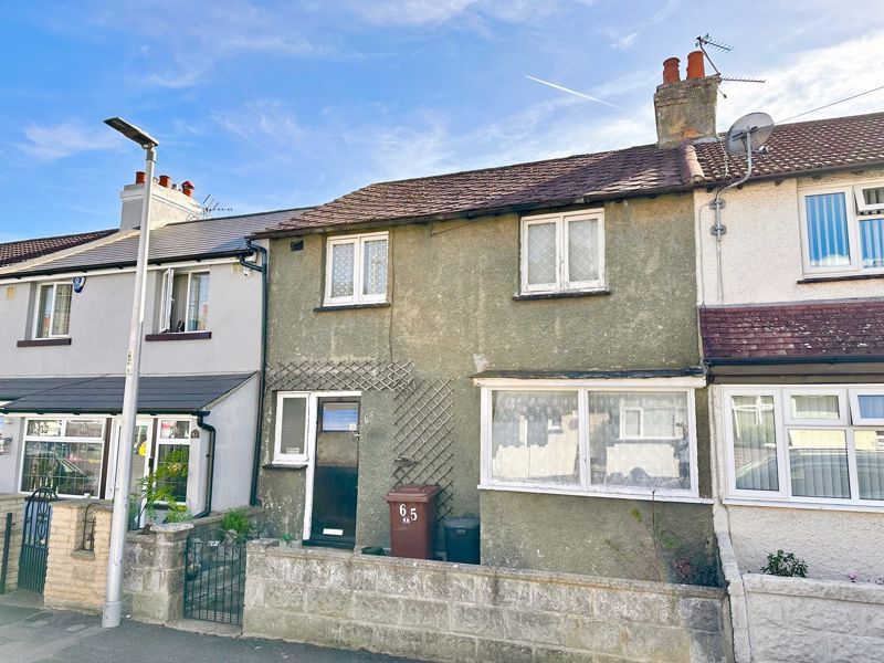 3 bed terraced house for sale in Ewart Road, Chatham ME4, £225,000 Zoopla