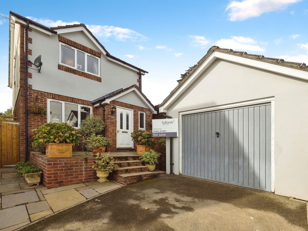 3 bed detached house for sale in Cricketfield Close, Chudleigh, Newton