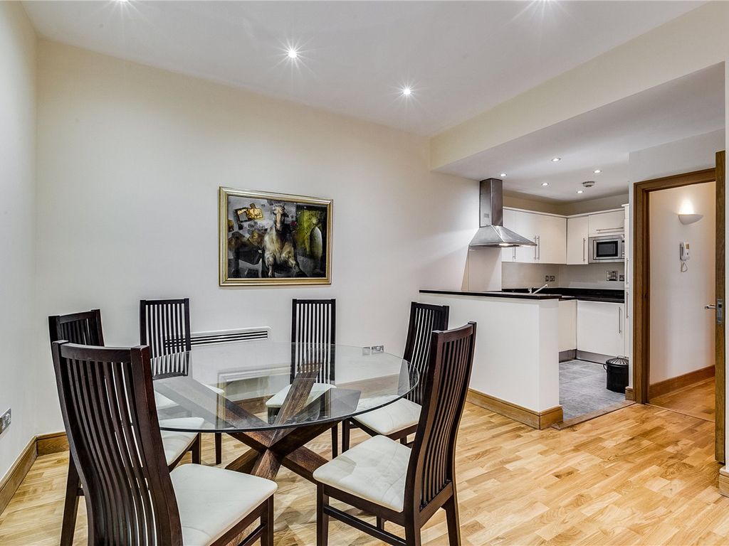 2 bed flat to rent in Harley House, Marylebone Road, Regent's Park