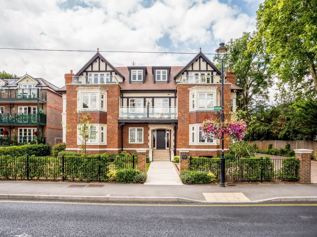 2 bed flat to rent in Ray Mead Road, Maidenhead SL6 Zoopla