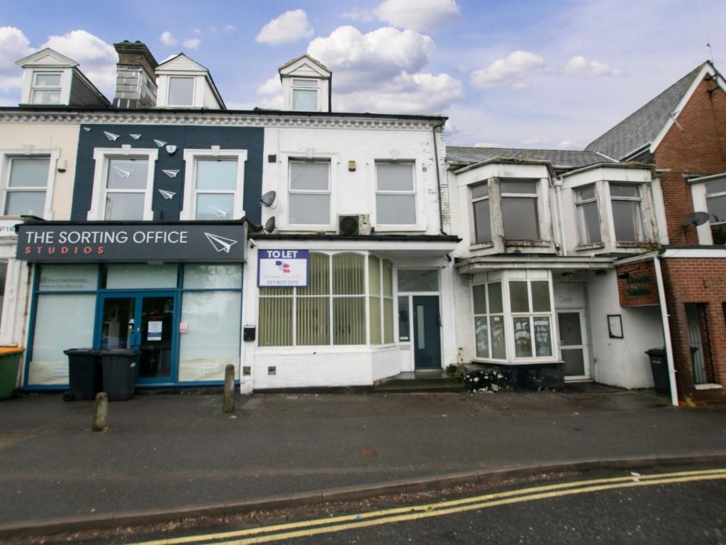 2 bed flat to rent in Southampton Road, Eastleigh SO50 Zoopla